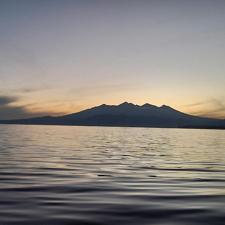Fantastic Cottages Gili Meno Pokoj fotografie