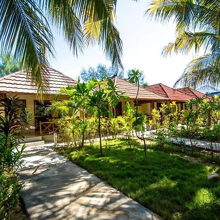 Fantastic Cottages Gili Meno Exteriér fotografie